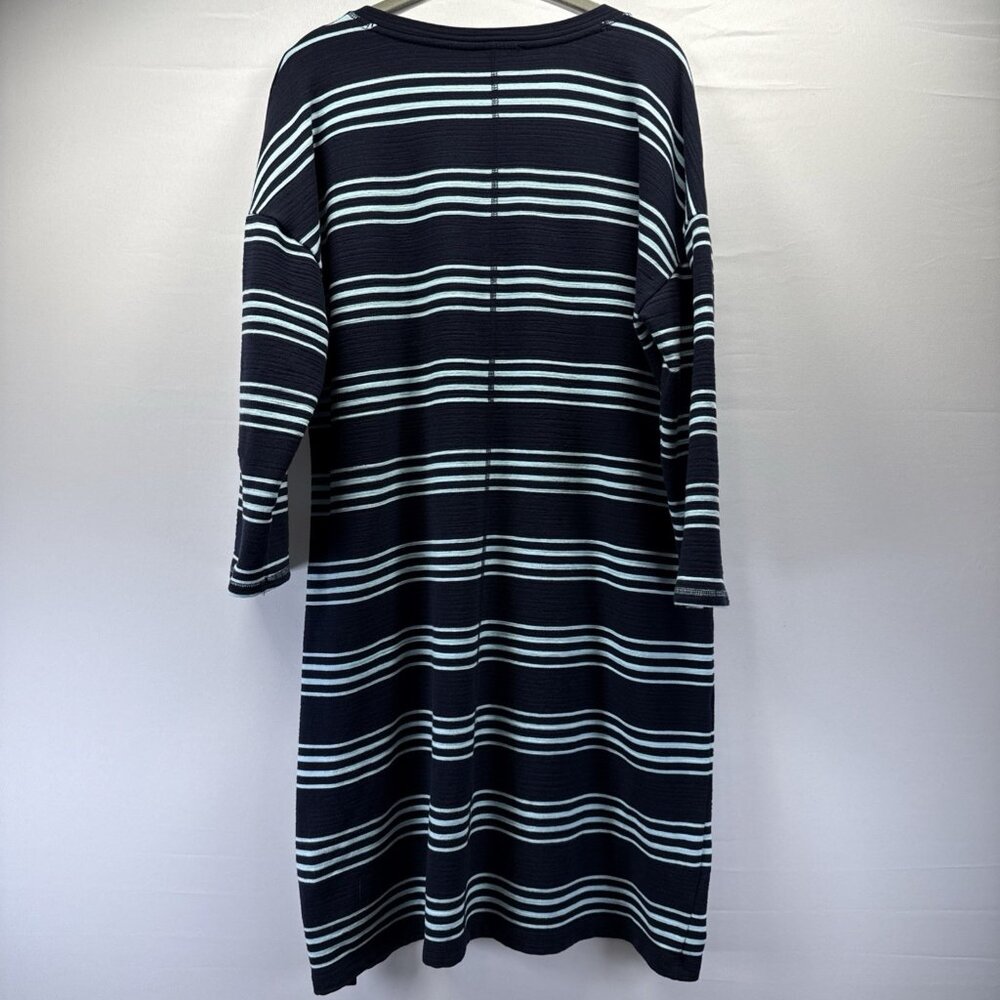 T by Talbots UPF 50+ Dress Size Large Blue Stripe Stretch V Neck Pullover Knit‎ - Picture 2 of 8